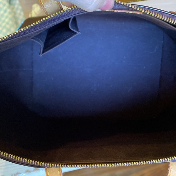 Louis Vuitton GM Bellevue Vernis Amarante Bag zippered tote handbag - Picture 8 of 13